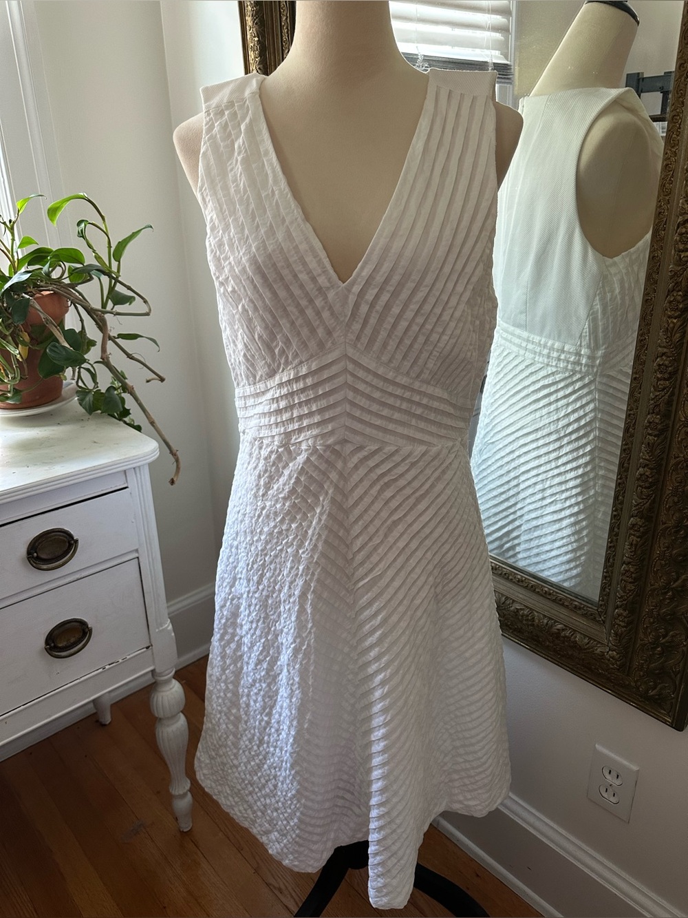 J Crew white fit flare euro summer midi sz 12 cotton wedding pleated sleeveless